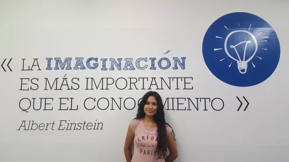 Margoth joven científica en Comparte Lo Bueno con Adrián Varela