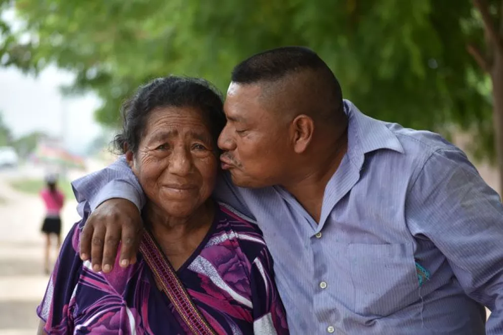 A los 12 años conoció a su madre en Villa Juárez