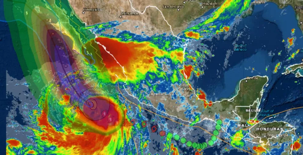 En Sinaloa huracán Kay mantendrá lluvias puntuales torrenciales.
