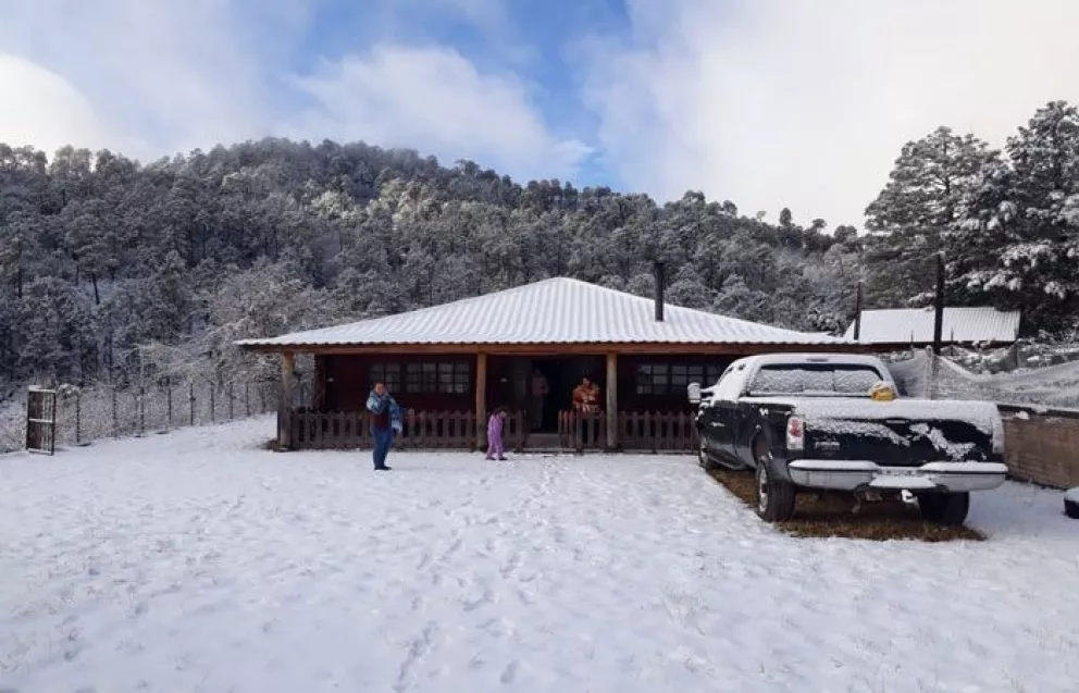 (VIDEO) Santa Gertrudis destino de nieve en Sinaloa