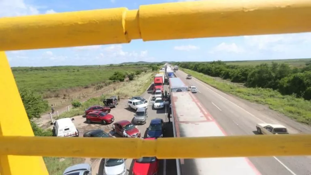 Abierto el tráfico en sur de Sinaloa, pero con desviaciones