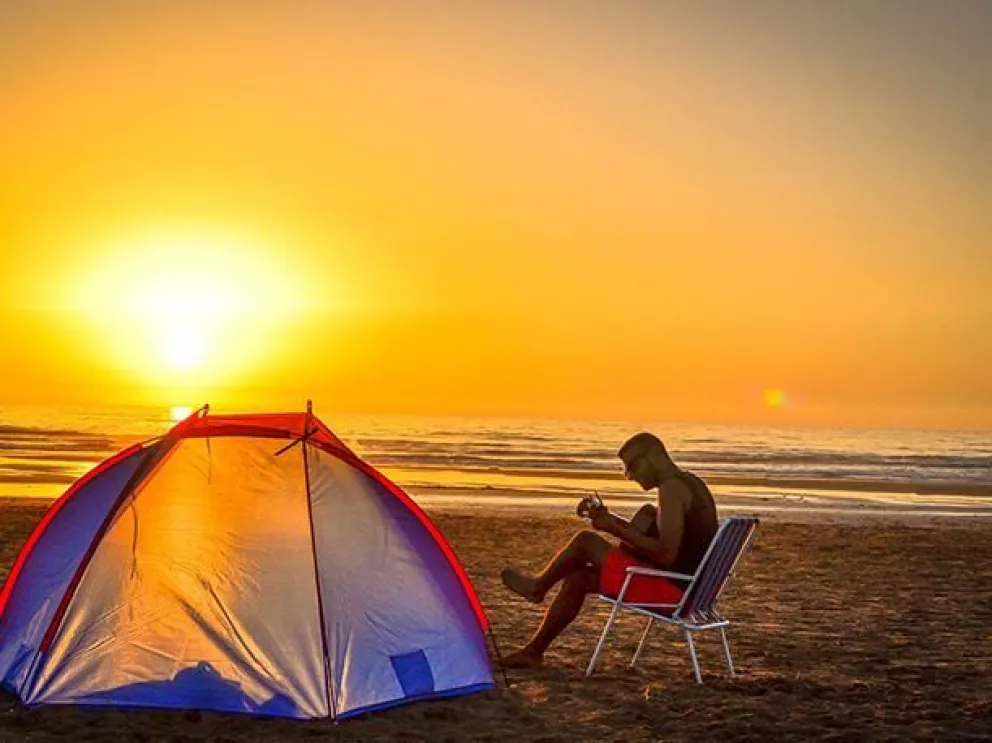 5 tips para acampar en la playa en Semana Santa