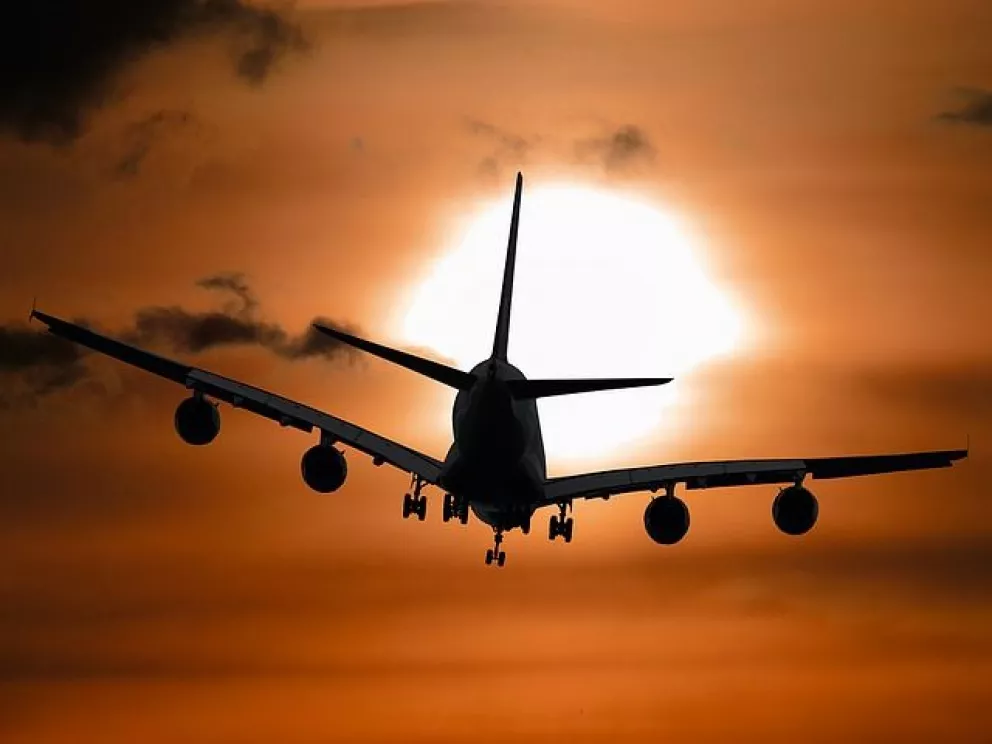 ¡Alista la maleta! Días más baratos para volar en avión en 2020