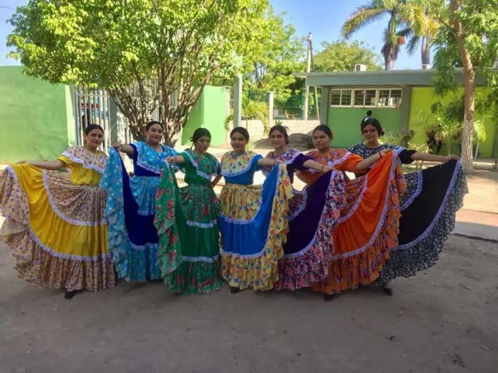 Celebran fiestas patrias en COBAES 63 Villa Juárez