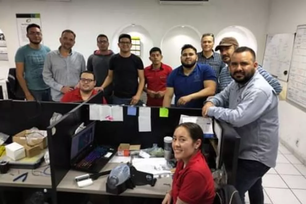 Estudiantes mexicanos fabrican respiradores autónomos contra Covid-19