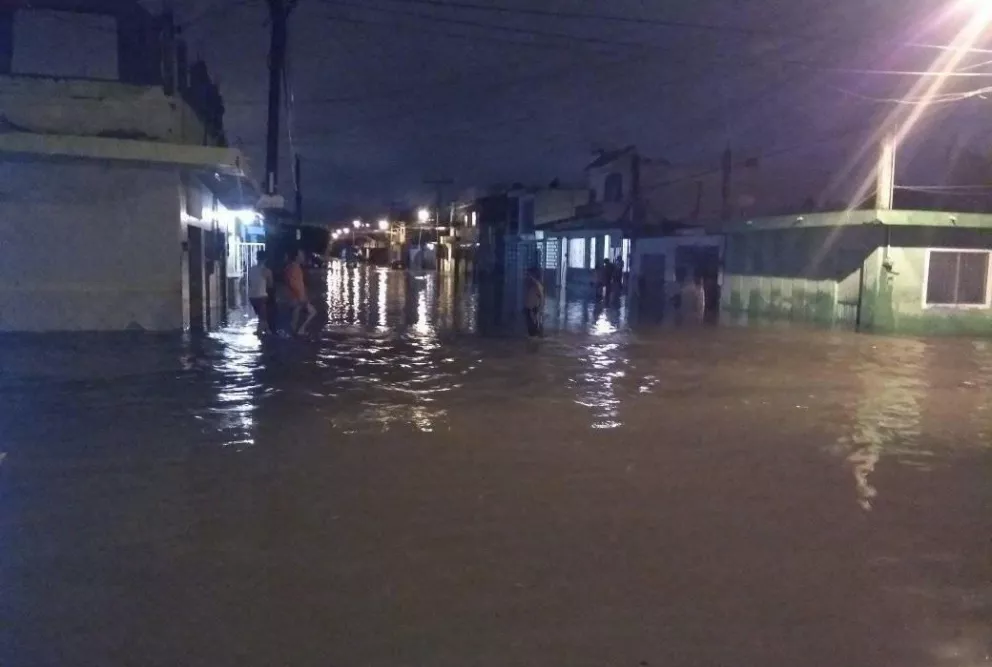 Continuarán lluvias intensas de Sinaloa, hay afectaciones en Rosario