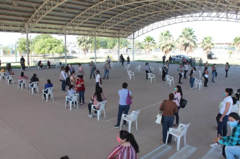 667 estudiantes recibirán la beca Benito Juárez en Navolato