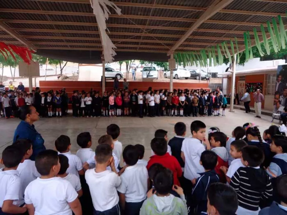 589 niños beneficiados con infraestructura mejorada por Escuelas Alegres