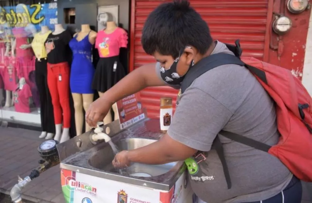14 lavamanos públicos instalados y más de 20 mil cubrebocas entregados en Culiacán