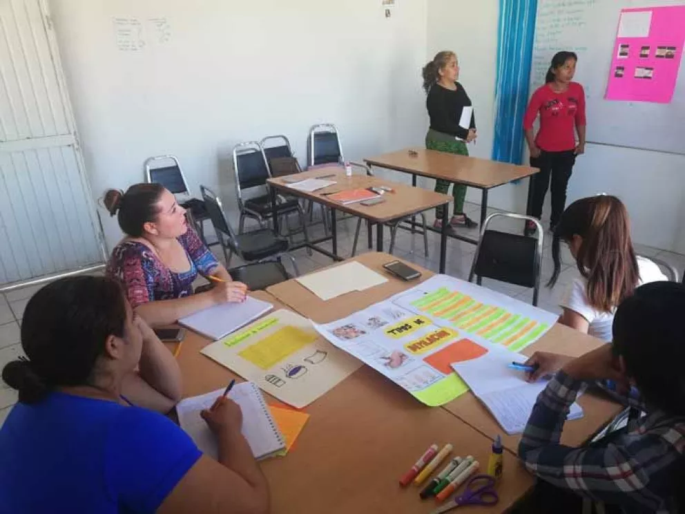 Icatsin capacita a más mujeres en Villa Juárez