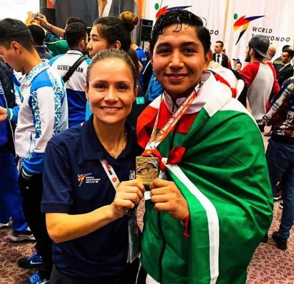 Culiacanense gana oro en Campeonato Mundial de Taekwondo