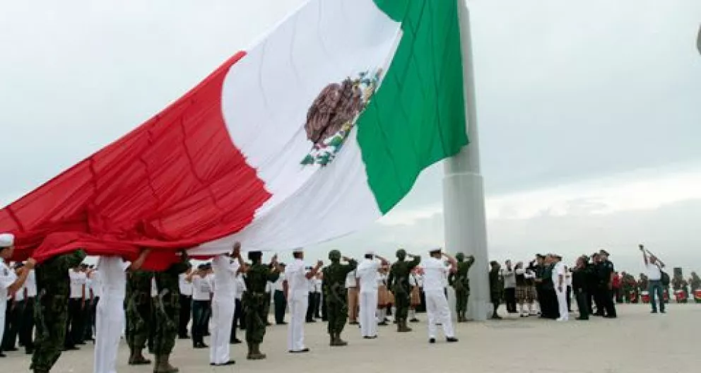 12 datos interesantes para recordar de la bandera de México