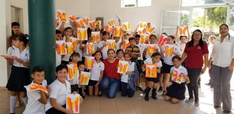 Promueven lectura y arte en niños de Villa Juárez