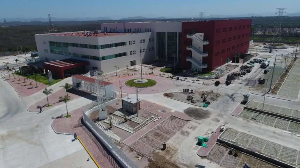 Se prepara Sinaloa con 1,662 camas de hospitales en la fase 3