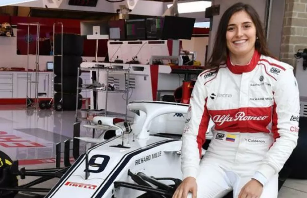 Tatiana Calderón: La latina que ha revolucionado las carreras de autos