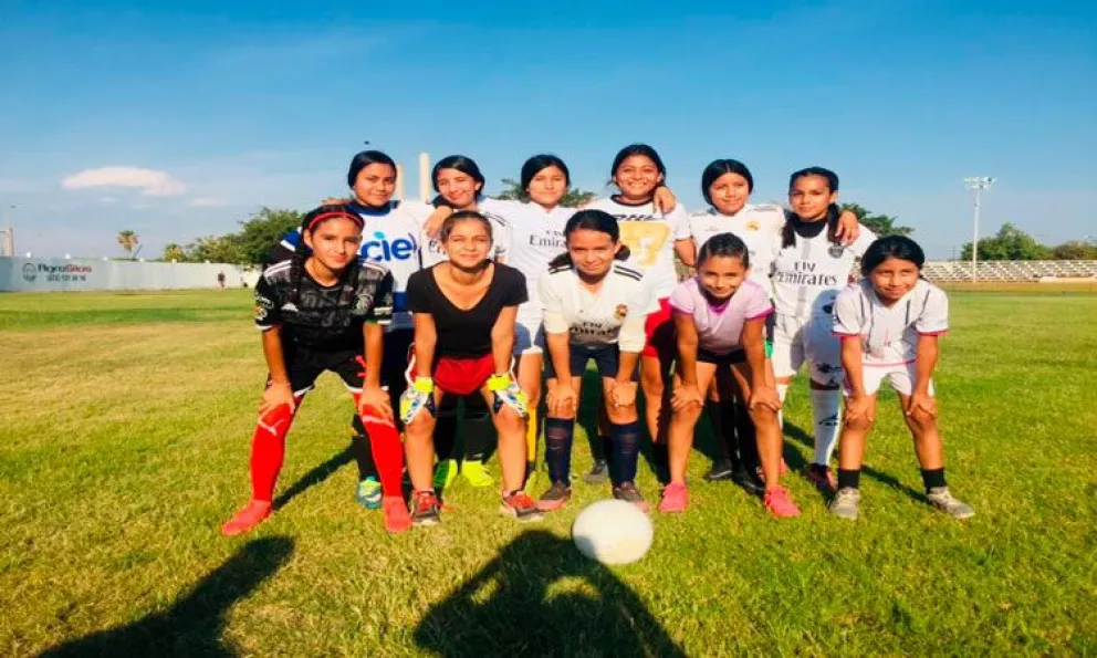 Se suman mujeres de Villa Juárez a formación de futbolistas femeniles