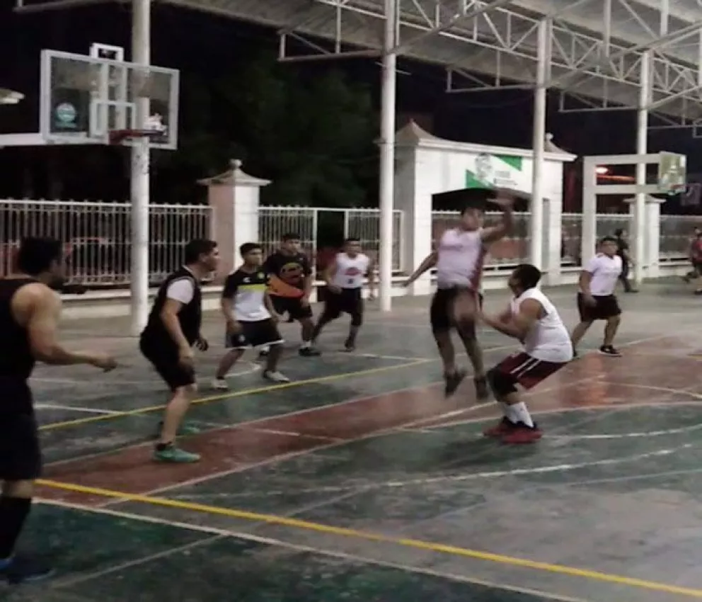 Equipo de Basket Villa Juárez saca la casta, gana ante Dautillos