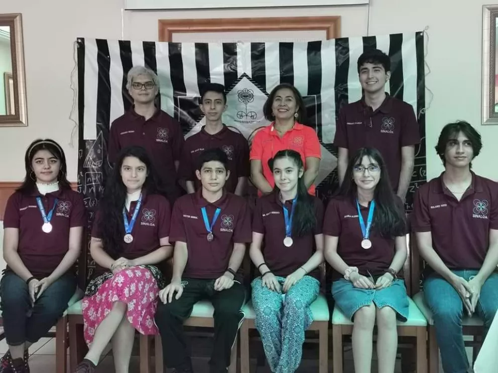 Jóvenes Sinaloenses obtienen 5 medallas y mención honorífica en olimpiada de matemáticas