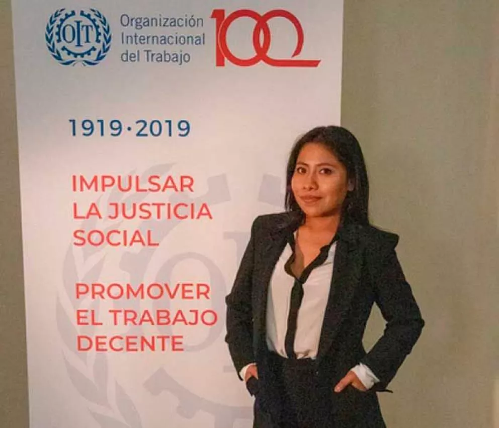Yalitza Aparicio participa como oradora por los derechos de la mujer