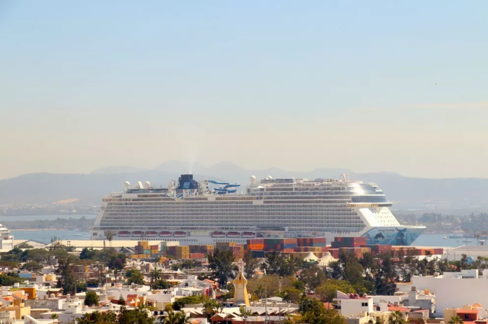 Mazatlán, Sinaloa ha recibido 72 cruceros turísticos con más de 342 mil personas a bordo en lo que va del 2023