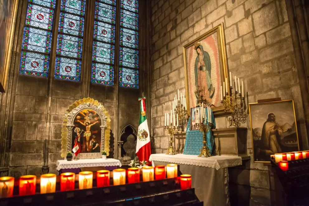 Cómo adornar el altar a la Virgen de Guadalupe.