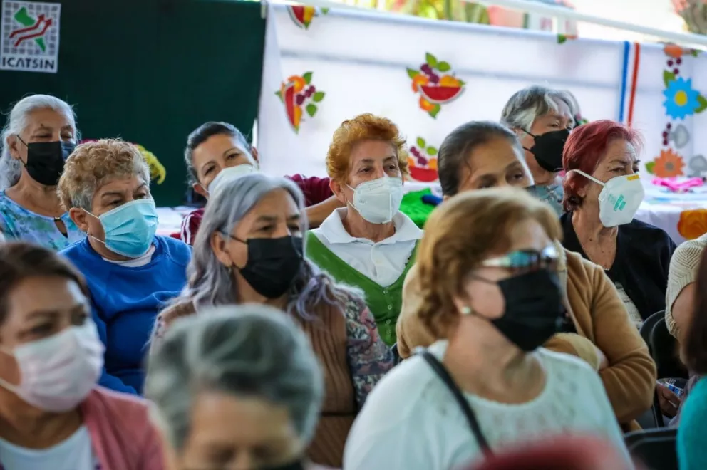 Llevan servicios de salud a las mujeres del Sector Sur de Culiacán