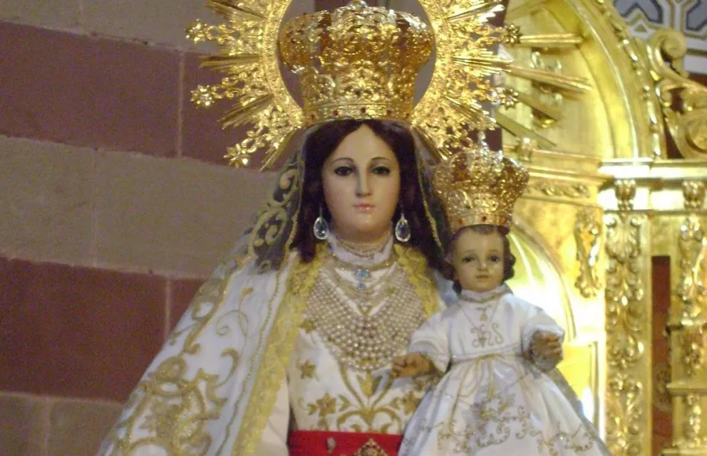 Qué protege la Virgen de la Candelaria.