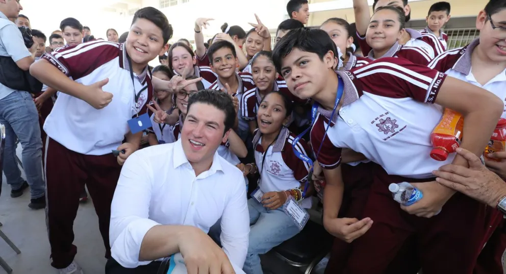 Habrá más escuelas en Nuevo León, informó el gobernador, Samuel García. Foto: Cortesía