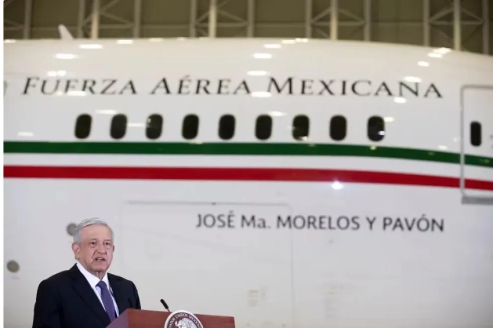Gobierno de México construye dos hospitales más con dinero del avión presidencial.