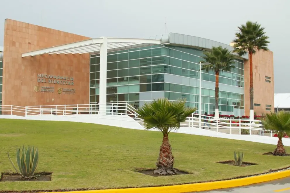 Así es la Megafarmacia más grande del mundo que AMLO hoy inauguró en México.