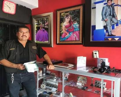 De jornalero a fotógrafo, plasma las Historias de vida en familias de Villa Juárez