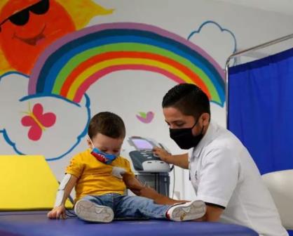 Operaciones, estudios, alimentos con campaña ¡Pura Salud! en Sinaloa