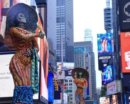 ¡Día de Muertos en Times Square! Puebla lleva catrinas monumentales a Nueva York
