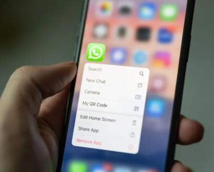 WhatsApp: el truco para saber si el contacto que te bloqueó está en línea