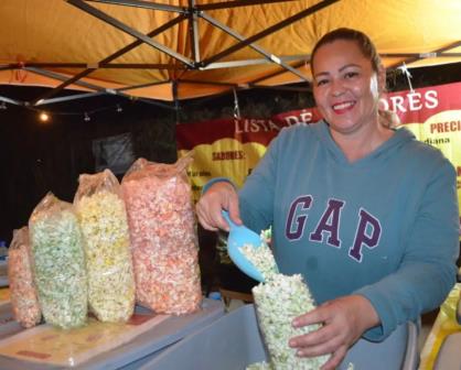 Karla reinventa palomitas de maíz que buscan volar de boca en boca para conquistar paladares con deliciosos e innovadores sabores en Culiacán