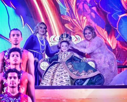 Carnaval Mazatlán 2024:  María Paula I es coronada como Reina Infantil