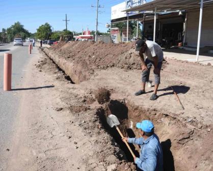 Trabaja la JAPAN Restauración del drenaje en Calle de acceso de Villa Juárez