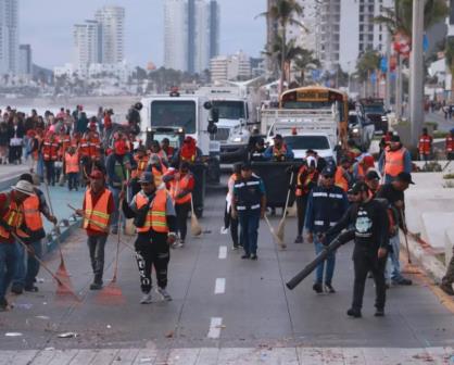 ¡Trabajo maratónico! Retira Servicios Públicos 2 mil 668 toneladas de basura en el operativo de limpieza del Carnaval.